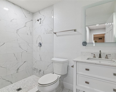 732 E Orange Avenue - Photo Thumbnail 22