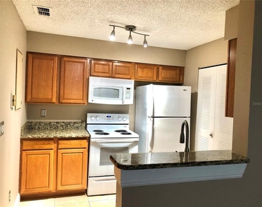 1055 S Hiawassee Road - Photo Thumbnail 5