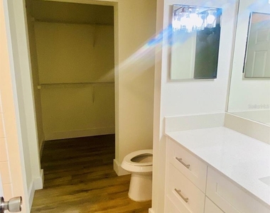 8957 Lee Vista Boulevard - Photo Thumbnail 6