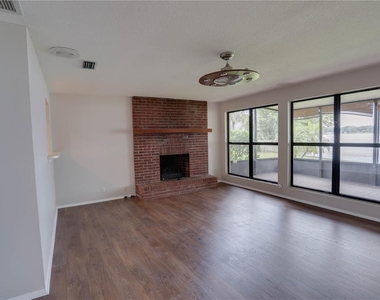 627 Macarthur Drive - Photo Thumbnail 26