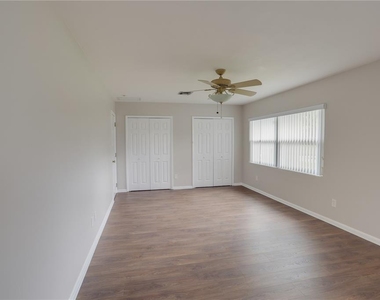 627 Macarthur Drive - Photo Thumbnail 37