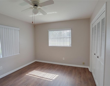627 Macarthur Drive - Photo Thumbnail 31