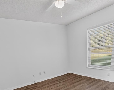 15 Renmont Court - Photo Thumbnail 15