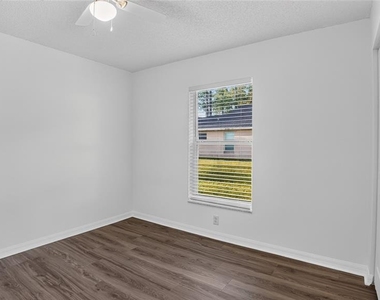 15 Renmont Court - Photo Thumbnail 20