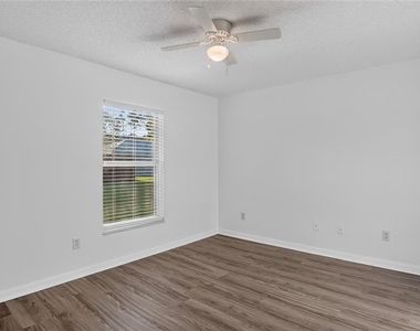 15 Renmont Court - Photo Thumbnail 17