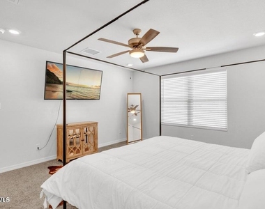13955 Summer Harmony Avenue - Photo Thumbnail 13
