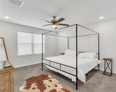 13955 Summer Harmony Avenue - Photo Thumbnail 12