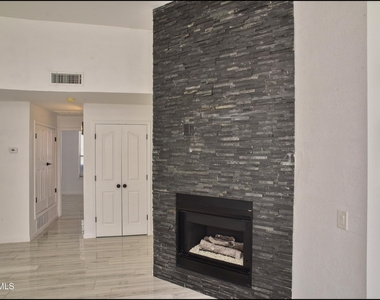 7959 Morning Dawn Avenue - Photo Thumbnail 11