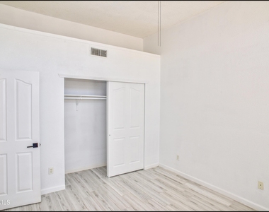 7959 Morning Dawn Avenue - Photo Thumbnail 35