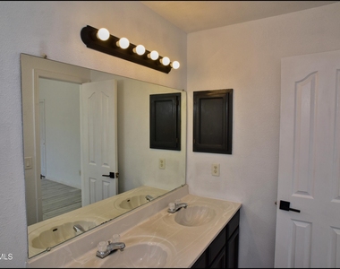 7959 Morning Dawn Avenue - Photo Thumbnail 27