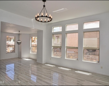 7959 Morning Dawn Avenue - Photo Thumbnail 7