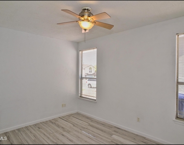 7959 Morning Dawn Avenue - Photo Thumbnail 29