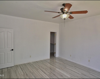 7959 Morning Dawn Avenue - Photo Thumbnail 23