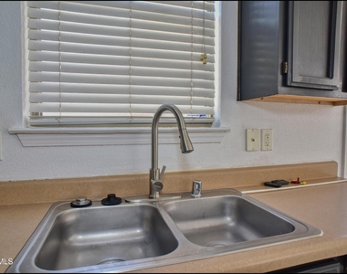7959 Morning Dawn Avenue - Photo Thumbnail 20