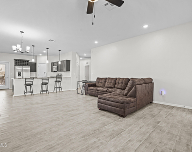 7480 Rio Rimac Drive - Photo Thumbnail 15