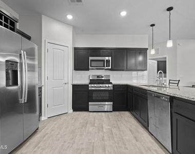 7480 Rio Rimac Drive - Photo Thumbnail 21