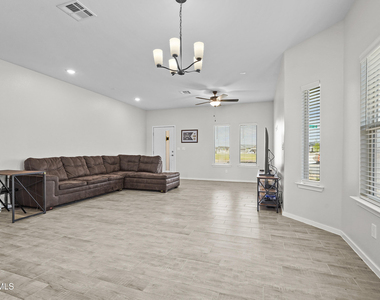 7480 Rio Rimac Drive - Photo Thumbnail 18