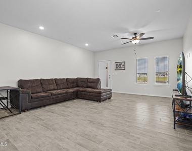 7480 Rio Rimac Drive - Photo Thumbnail 16