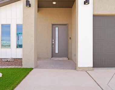 7480 Rio Rimac Drive - Photo Thumbnail 3