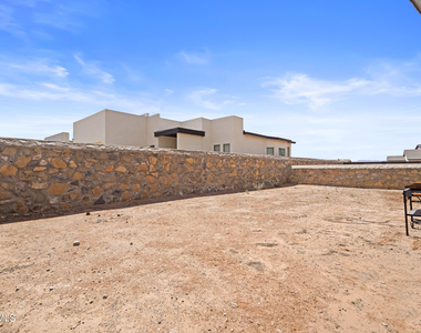 7480 Rio Rimac Drive - Photo Thumbnail 28
