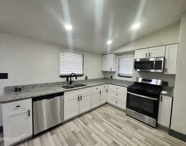 3800 Altura Avenue - Photo Thumbnail 1