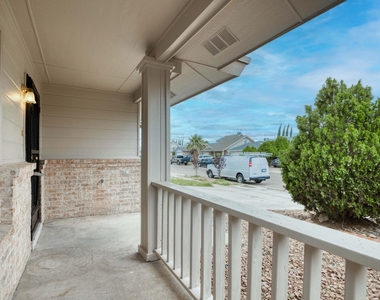 12305 Golden Sun Drive - Photo Thumbnail 4