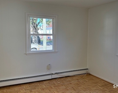 16 Yates Street - Photo Thumbnail 22