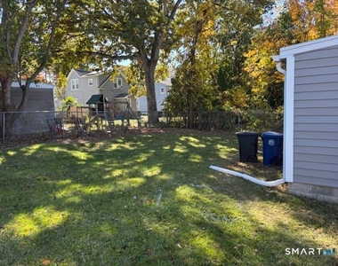 16 Yates Street - Photo Thumbnail 4