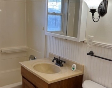 16 Yates Street - Photo Thumbnail 21
