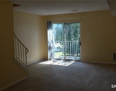 360 Spring Street - Photo Thumbnail 5