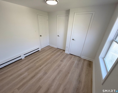 466 Hollister Street - Photo Thumbnail 18