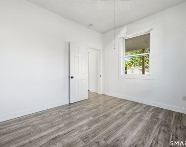 23 Dunn Avenue - Photo Thumbnail 10