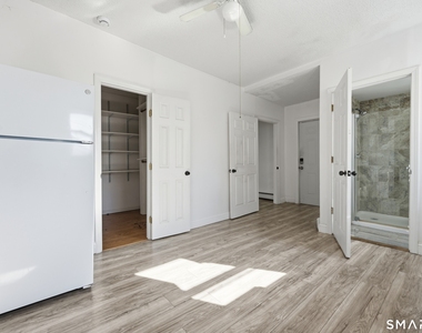 23 Dunn Avenue - Photo Thumbnail 4