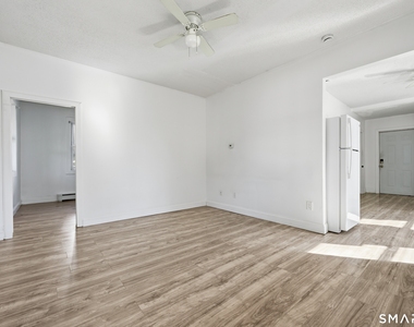 23 Dunn Avenue - Photo Thumbnail 7