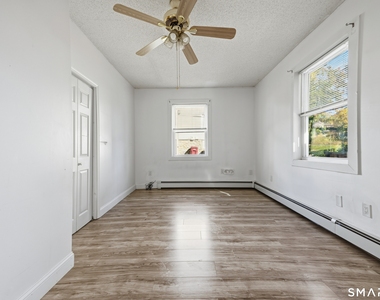 23 Dunn Avenue - Photo Thumbnail 14