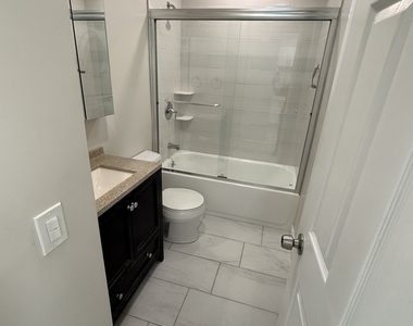 33 Pleasant Street - Photo Thumbnail 9