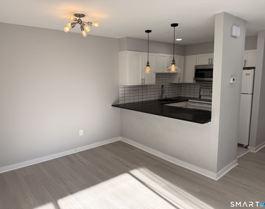 33 Pleasant Street - Photo Thumbnail 3