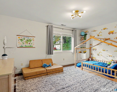 56 Rogers Avenue - Photo Thumbnail 24