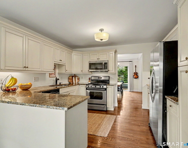 56 Rogers Avenue - Photo Thumbnail 17