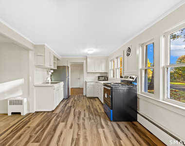 251 East Johnson Avenue - Photo Thumbnail 7