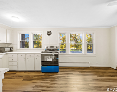 251 East Johnson Avenue - Photo Thumbnail 8