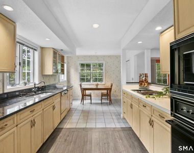 95 Old Farms Road - Photo Thumbnail 4