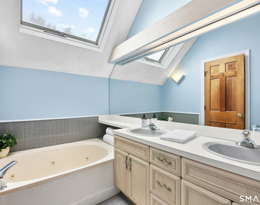 95 Old Farms Road - Photo Thumbnail 11