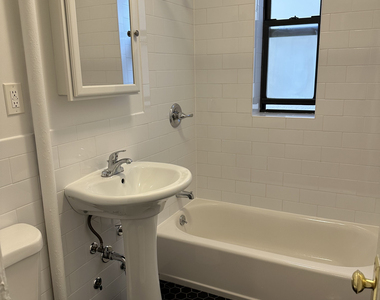 30-47 29th Street - Photo Thumbnail 5