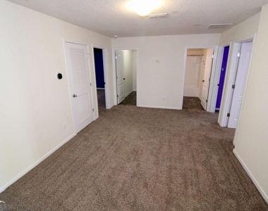 45 Fox Path - Photo Thumbnail 8