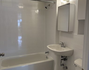 31-64 21st Street - Photo Thumbnail 5