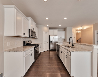 109 Davina Drive - Photo Thumbnail 5