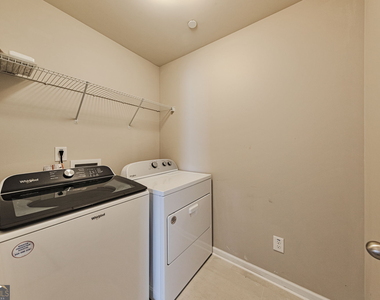 109 Davina Drive - Photo Thumbnail 16