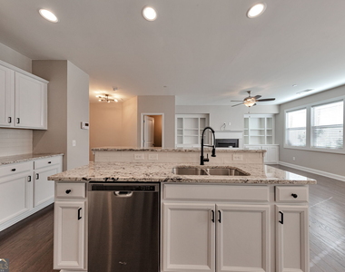109 Davina Drive - Photo Thumbnail 7