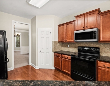 5016 Arbor View Parkway Nw - Photo Thumbnail 12